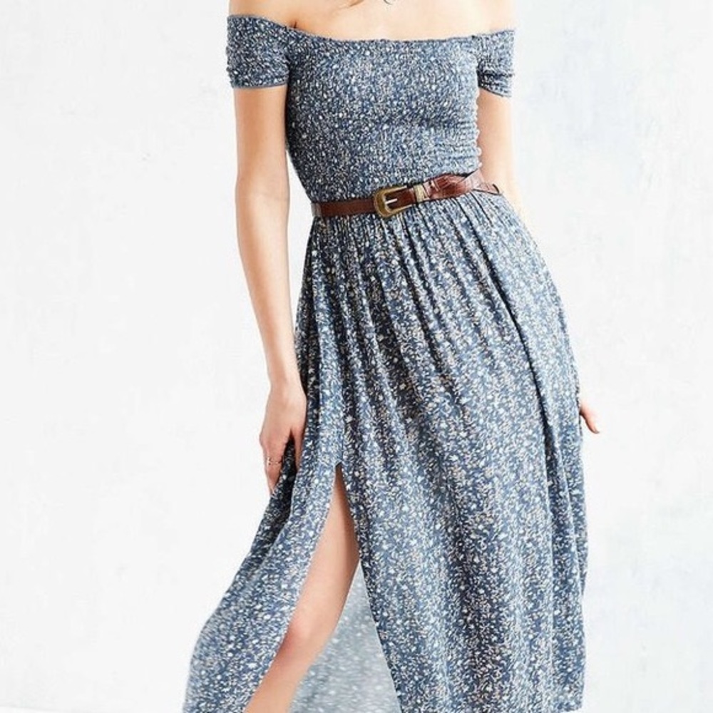 Kimchi Blue Smocked Off the Shoulder Midi Dress